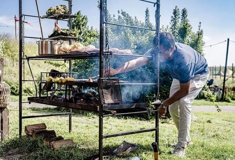 Hotelli Tinyparks Cast Away