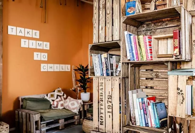 Hotelli Tinyparks Cast Away