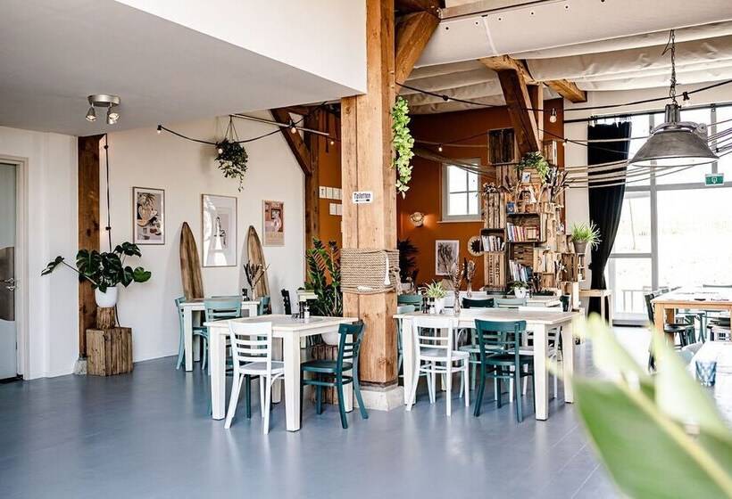 Hotel Tinyparks Cast Away