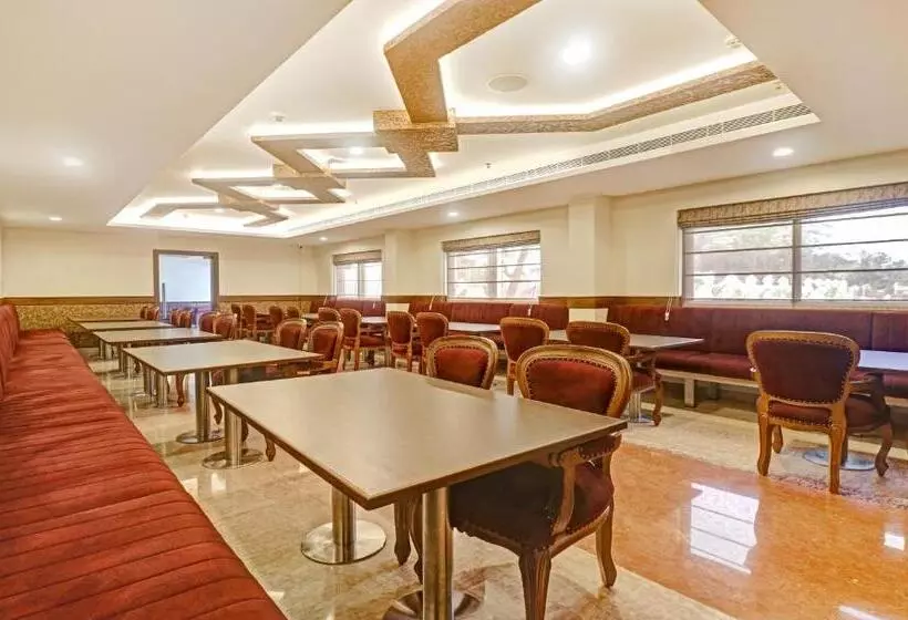 Hotelli Treebo Premium Vahada