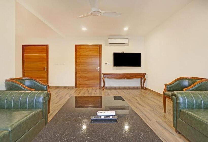 Hotel Treebo Premium Vahada