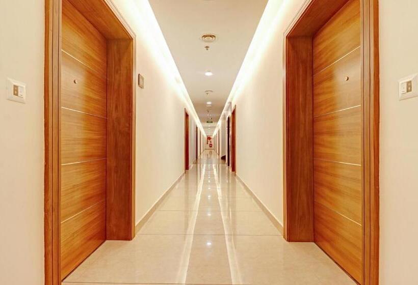 Hotel Treebo Premium Vahada