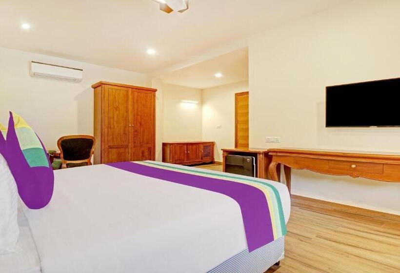 Hotel Treebo Premium Vahada