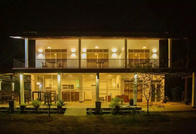 Hotelli Yala Viewer Bird Resort And Safari