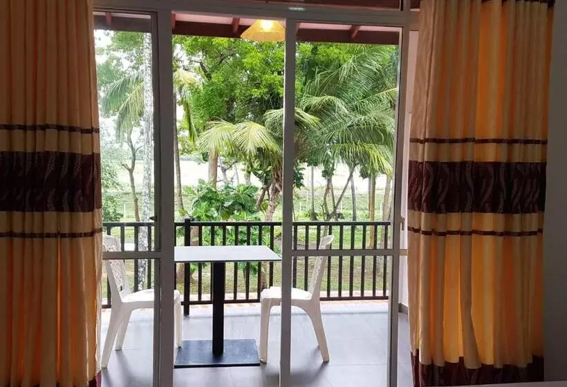 Hotelli Yala Viewer Bird Resort And Safari