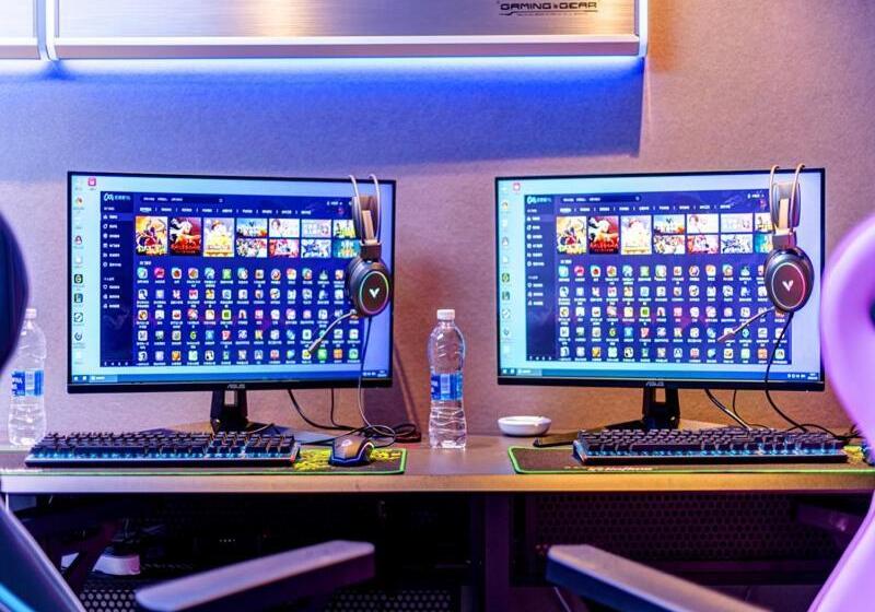 Lanou Hotel Zigong Yantan Longhu Food Plaza