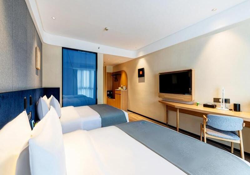 Lanou Hotel Zigong Yantan Longhu Food Plaza