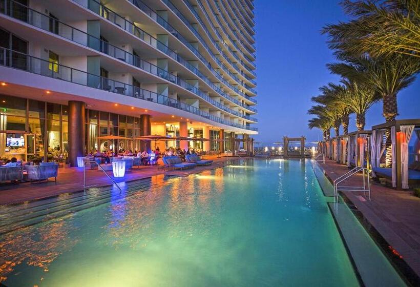 Luxury Beachfront Apartment In Hyde Resort