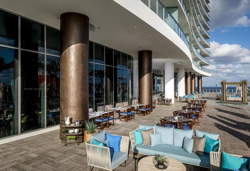 Luxury Beachfront Apartment In Hyde Resort