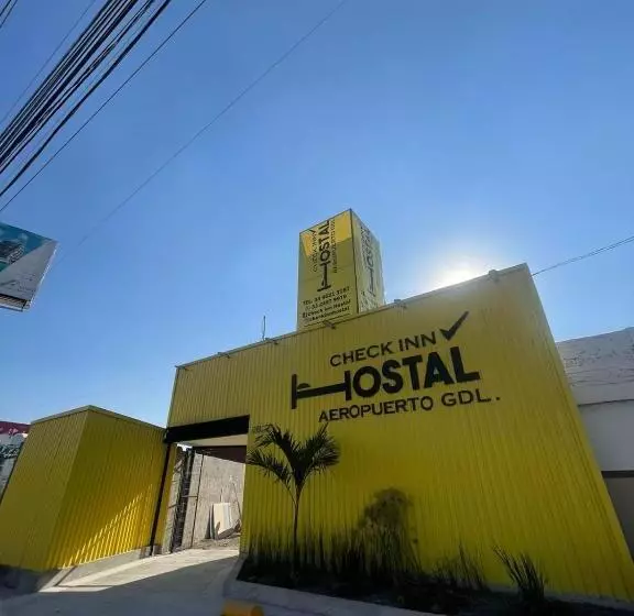Majatalo Check Inn Hostal Aeropuerto Gdl