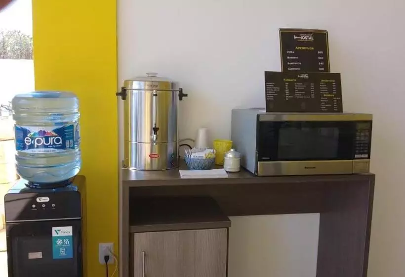 Majatalo Check Inn Hostal Aeropuerto Gdl