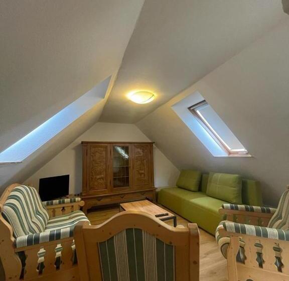 بنسيون Landhaus Stedtfeld