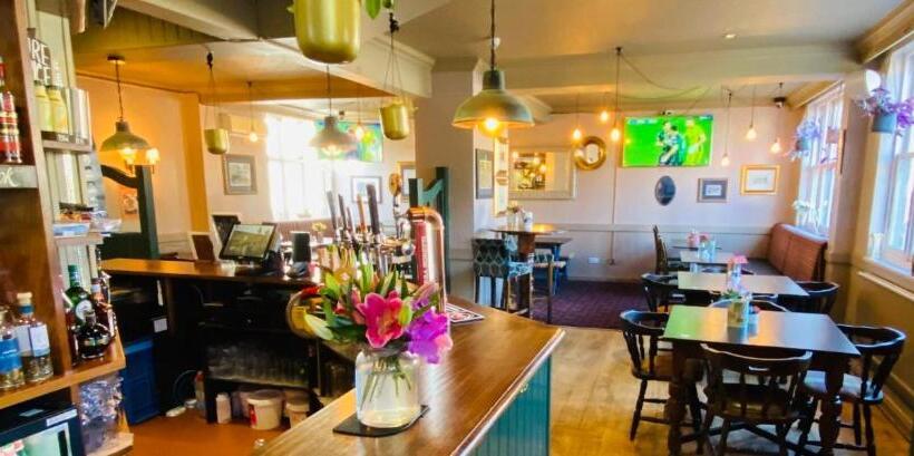 膳宿费 Modern, Well Located En Suite Rooms With Parking & All Facilities