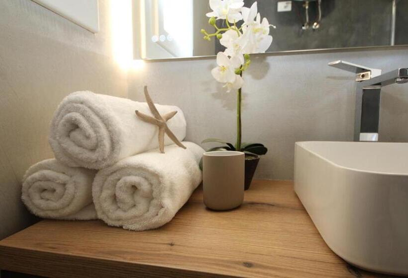 ペンション Ohana Holiday Rooms