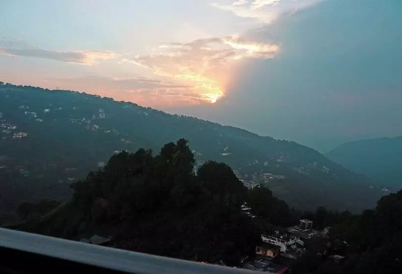 استراحتگاه Rosetum Kasauli