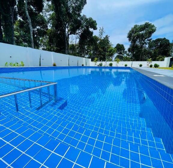 The Windy Mist Resort Munnar