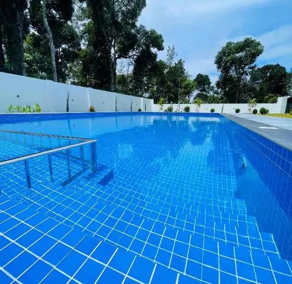 The Windy Mist Resort Munnar