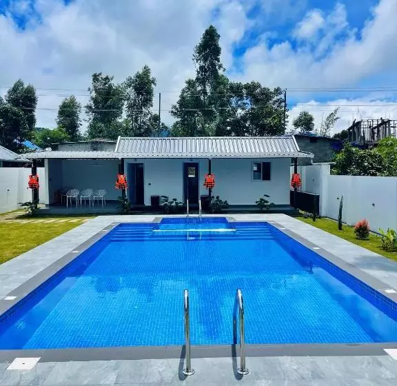 The Windy Mist Resort Munnar