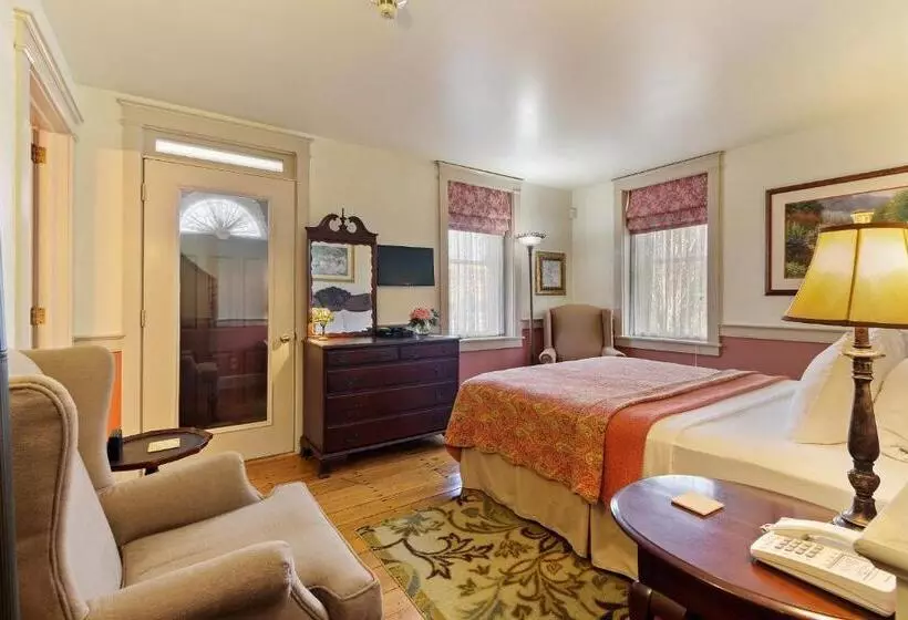 After Eight Bed And Breakfast