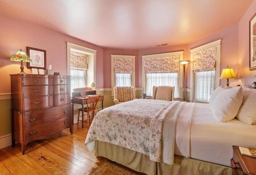 After Eight Bed And Breakfast