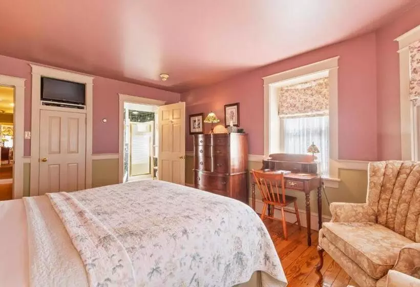 After Eight Bed And Breakfast