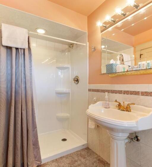 After Eight Bed And Breakfast