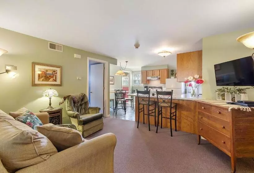 After Eight Bed And Breakfast