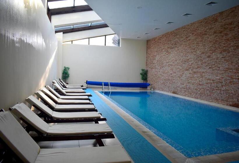 Aspen Ski And Golf Resort