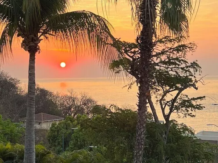 Bed and Breakfast Agua Azul La Villa