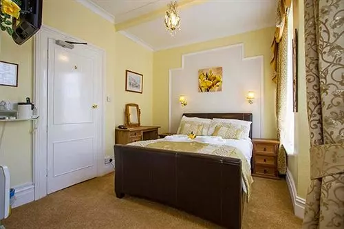 ベッドアンドブレックファースト Babbacombe Hall