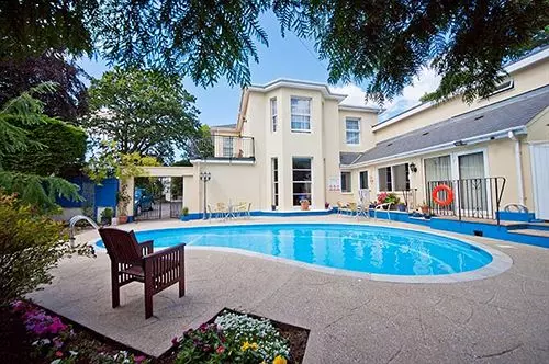 ベッドアンドブレックファースト Babbacombe Hall