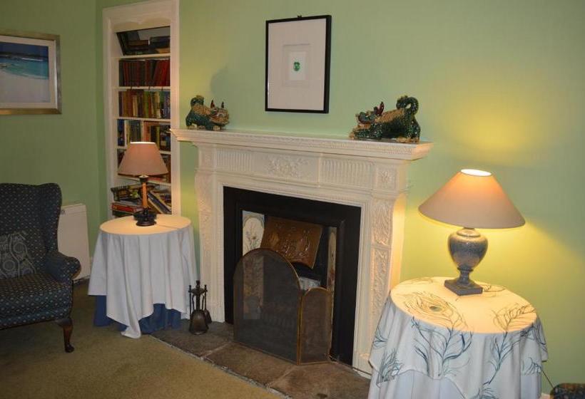 مبيت وإفطار Cairnbaan