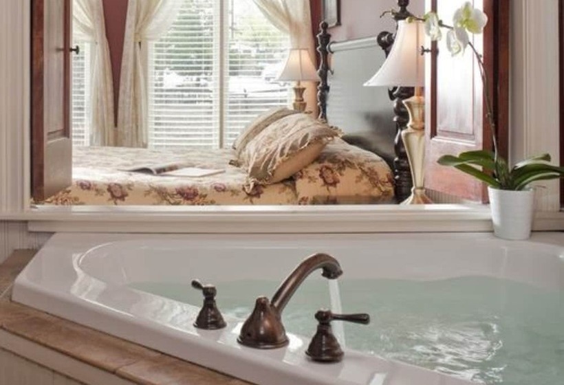 مبيت وإفطار Colonial Inn