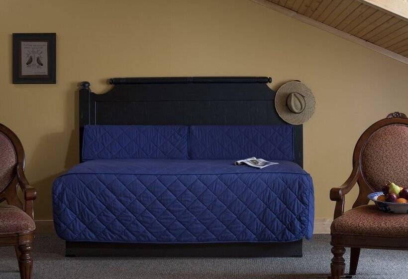 مبيت وإفطار Colonial Inn