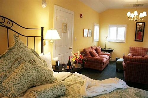 Aamiaismajoitus (B&B) Five Gables Inn And Spa