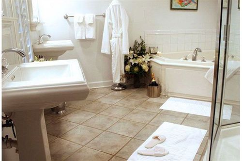 Aamiaismajoitus (B&B) Five Gables Inn And Spa