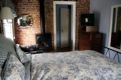 Bed and Breakfast Five Gables Inn And Spa