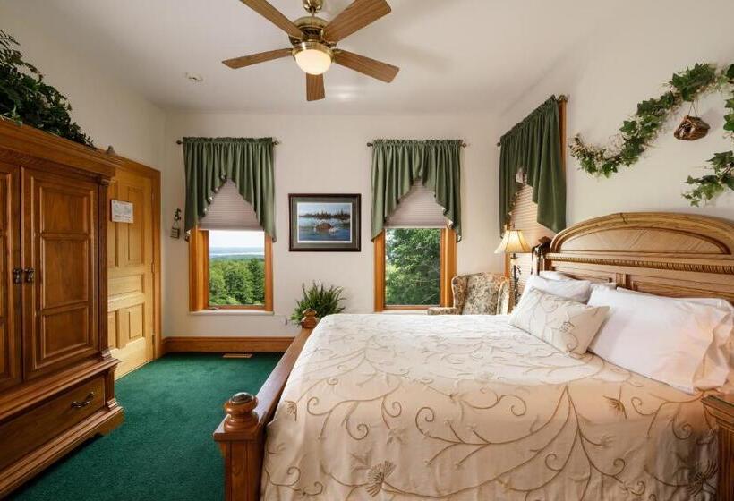 مبيت وإفطار Inn At Wawanissee Point