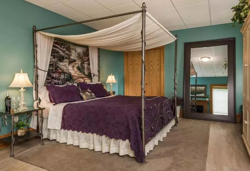 Nocleg ze śniadaniem Inn At Wawanissee Point