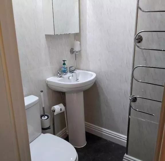 Bed and Breakfast Kingswinford Guest House