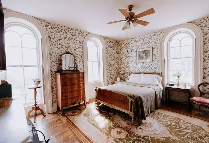 Aamiaismajoitus (B&B) Mayhurst Estate