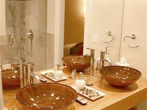 مبيت وإفطار Roscoe Village Guesthouse