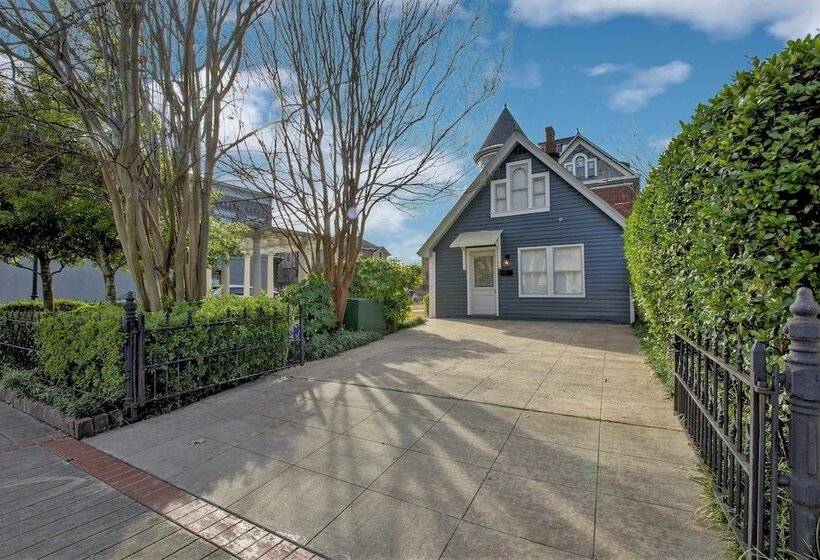 مبيت وإفطار The Baker