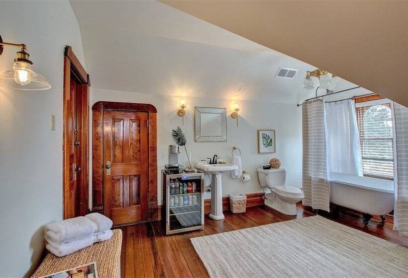 مبيت وإفطار The Baker