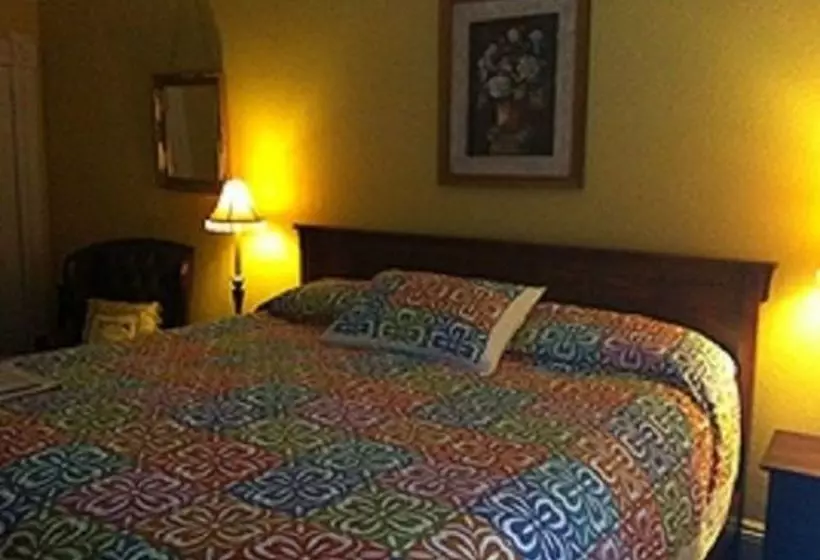 ベッドアンドブレックファースト The Continental Inn