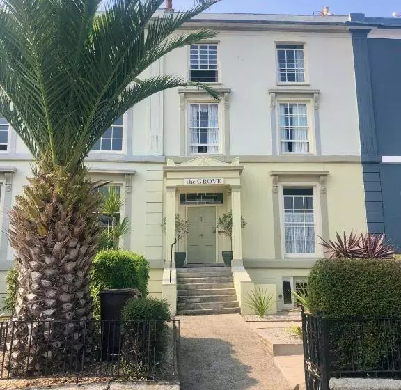 مبيت وإفطار The Grove Falmouth