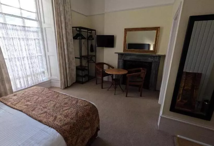 مبيت وإفطار The Grove Falmouth