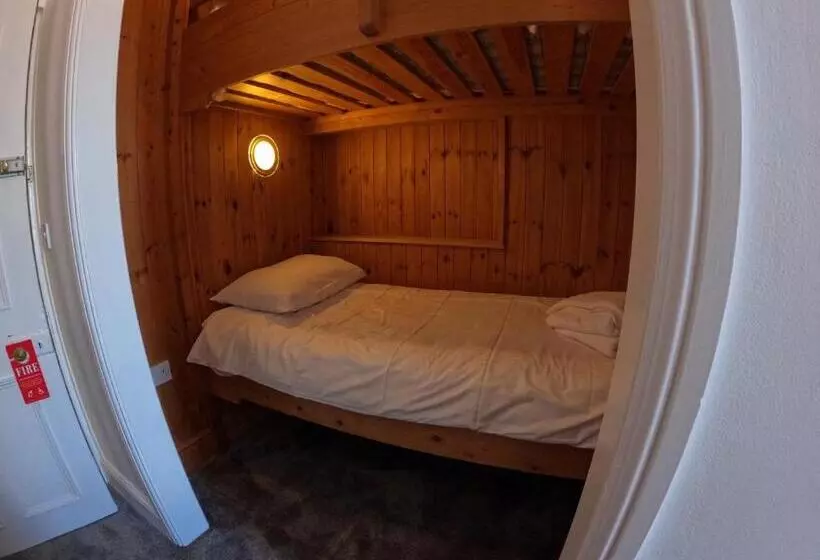 مبيت وإفطار The Grove Falmouth