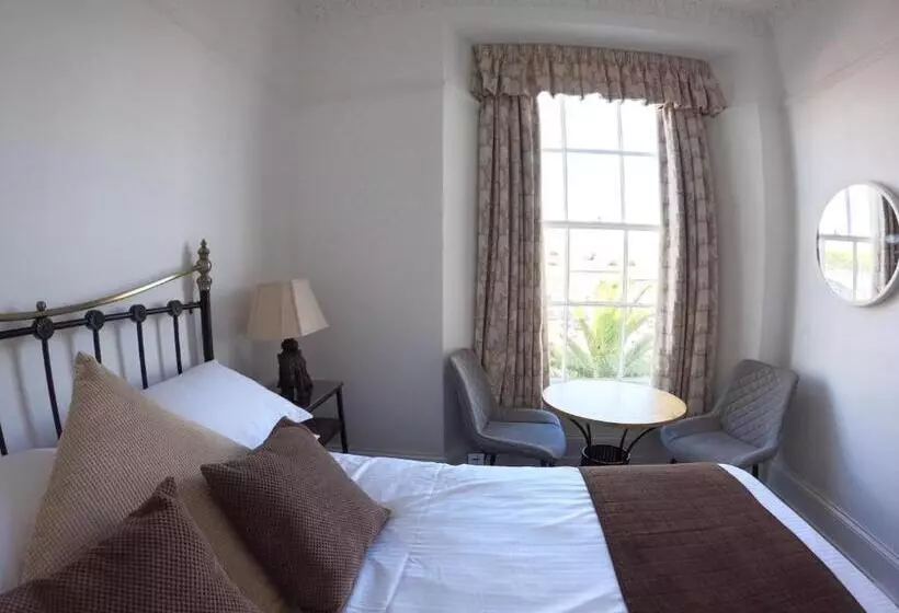 مبيت وإفطار The Grove Falmouth