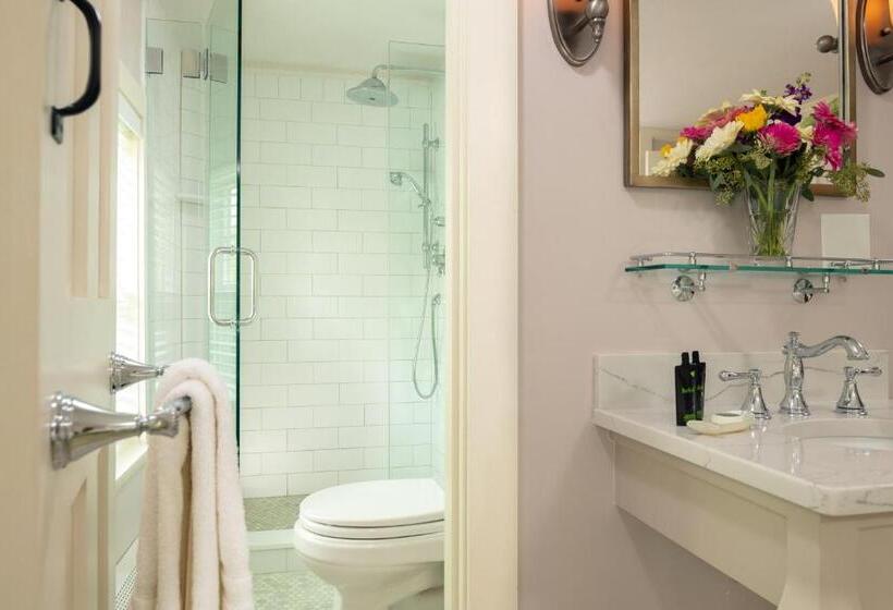 مبيت وإفطار The Inn At Yarmouth Port